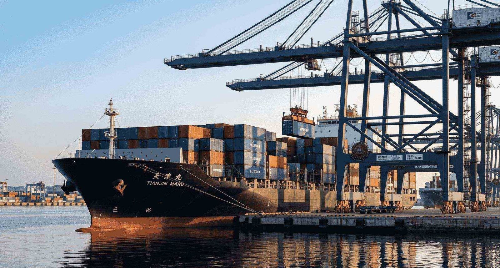 Port of Tianjin Cargo Vessel Loading & Maritime Routing Network
